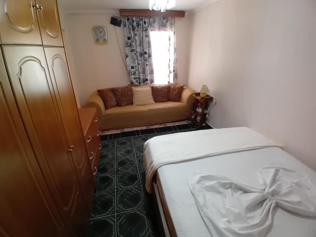 Gogo'S Sea Side Apartment Sarandë 외부 사진